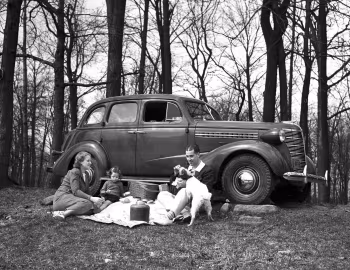 1938 Chevrolet Master DeLuxe 4-door Sport Sedan (HA)