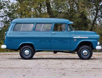 1958 Chevrolet-NAPCO Apache 31 Suburban (3A-3156)