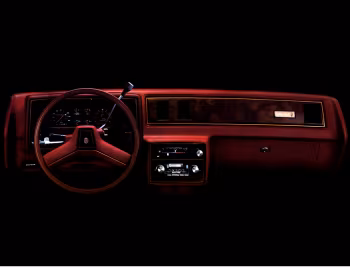 Panel frontal 1983 Chevrolet Monte Carlo CL Sport Coupe (Z37)