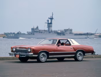 1975 Chevrolet Monte Carlo Landau Coupe (1H 57)