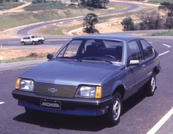 Chevrolet Monza Hatchback [Brazil] '05.1982–88
