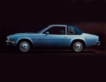 1976 Chevrolet Monza Towne Coupe with Cabriolet Equipment (1H M27)