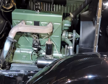 Bajo el capó 1928 Chevrolet National Depot Hack (AB)