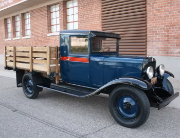 1929 Chevrolet International Stakebed Truck (LQ)