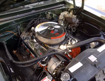 Bajo el capó 1970 Chevrolet Nova SS 396 (11427)