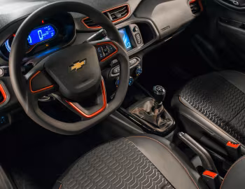 Інтэр'ер Chevrolet Onix "Effect" '2017–19