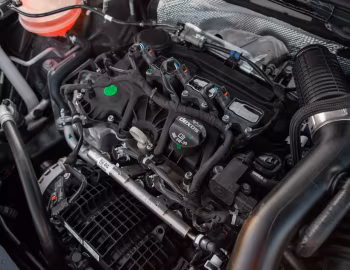 Sob o capô Chevrolet Onix Premier [Latam] '2019–25