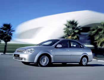Chevrolet Optra Sedan '2004–09