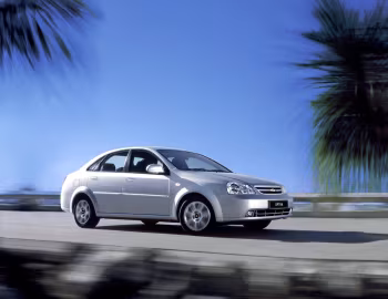 Chevrolet Optra Sedan '2004–09