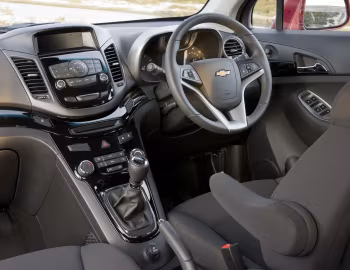 Panel frontal Chevrolet Orlando [UK-spec] '2011–14