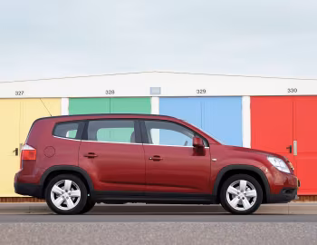 Chevrolet Orlando [UK-spec] '2011–14