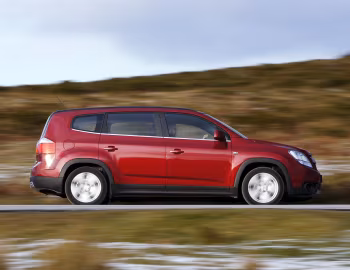 Chevrolet Orlando [UK-spec] '2011–14