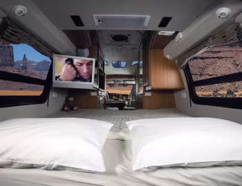 Interior 2003–18 Roadtrek 190 Popular