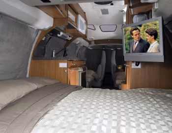 Interior 2003–10 Roadtrek 190-Versatile