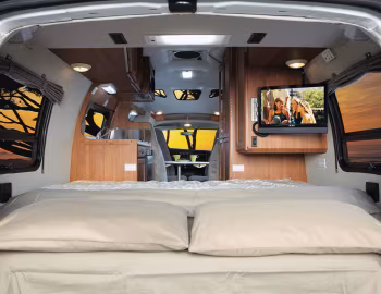 Interior 2011–13 Roadtrek 210-Simplicity '2010–13