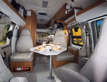 Interior 2005–10 Roadtrek 210-Versatile