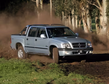 Chevrolet S-10 Crew Cab [Brazil] '2005–08