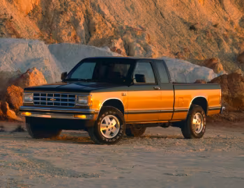 1983–90 Chevrolet S-10 Extended Cab [North America] (T10653) '1982–90