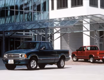 Chevrolet S-10 Extended Cab [EU-spec] '1994–97