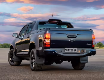 Chevrolet S10 "Midnight" Double Cab '2023–24