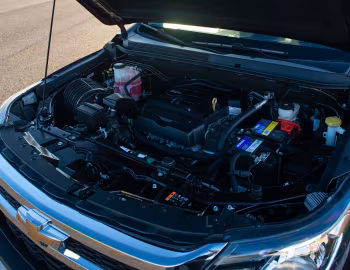 Sob o capô Chevrolet S10 LTZ Double Cab '2020–24