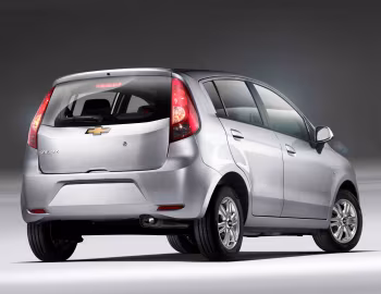Chevrolet Sail Hatchback '2010–14