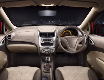 Panel frontal Chevrolet Sail U-VA [India] '2012–17