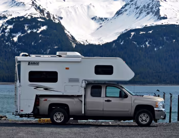 Chevrolet Silverado Z71 Lance Camper '2007–13
