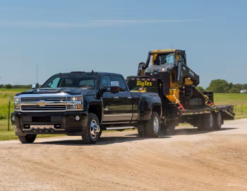 John Deere 331G, Chevrolet Silverado 3500 HD High Country Crew Cab