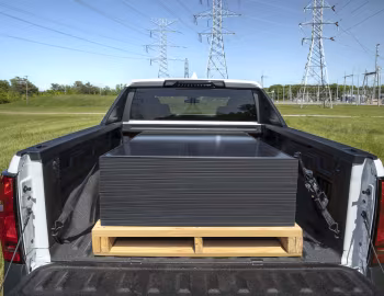 Ambos 2024–pr. Chevrolet Silverado EV WT Crew Cab '2023–pr.