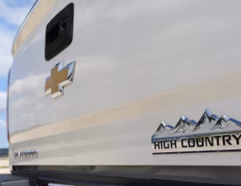 2014–15 Chevrolet Silverado High Country Crew Cab [North America] (GMTK2) '2013–15