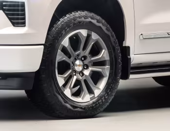 Chevrolet Silverado High Country Crew Cab [Latam] '2023–pr.