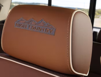Interior 2014–15 Chevrolet Silverado High Country Crew Cab [North America] (GMTK2) '2013–15