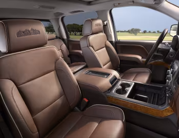 Interior 2016–18 Chevrolet Silverado High Country Crew Cab (GMTK2) '2015–18