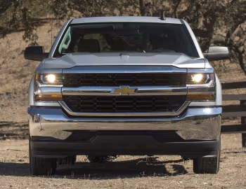 2016–18 Chevrolet Silverado LS Crew Cab (GMTK2) '2015–18