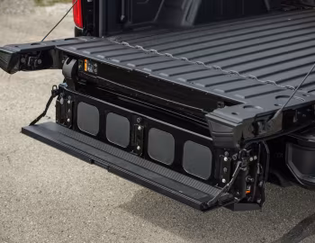 2021 Chevrolet Silverado RST Crew Cab "Redline Edition" '2020–21