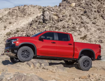 2022–26 Chevrolet Silverado ZR2 [North America] '2021–26