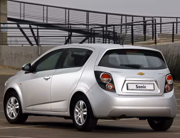 Chevrolet Sonic 5-door [South Africa] '2011–16