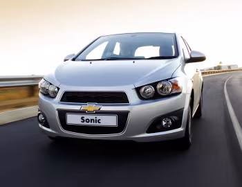 Chevrolet Sonic 5-door [South Africa] '2011–16
