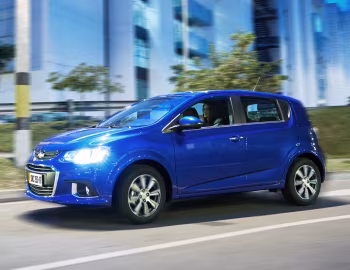 Chevrolet Sonic Hatchback [Latam] '2016–20