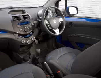 Interior Chevrolet Spark [UK-spec] (M300) '2011–13