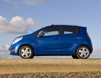 Chevrolet Spark [UK-spec] (M300) '2011–13