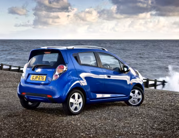 Chevrolet Spark [UK-spec] (M300) '2011–13