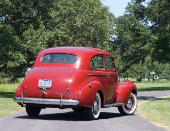 1940 Chevrolet Special DeLuxe 2-door Town Sedan (KA-2102)