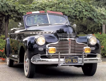 1941 Chevrolet Special DeLuxe Convertible (AH-2134)
