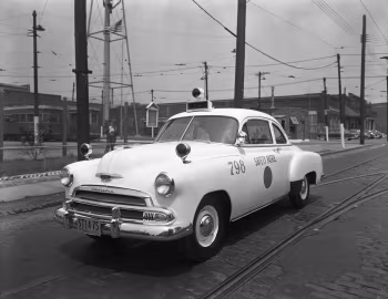 1951 Chevrolet Special Styleline 2-door Sedan Police (JJ-1502 1211)