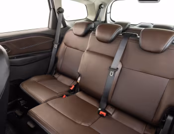Interior 2020–24 Chevrolet Spin Premier '2019–24