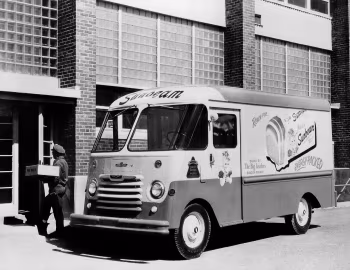 1955 Chevrolet Step-Van by Grumman Olson (G-3542)