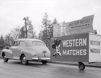 1948 Chevrolet Stylemaster 2-door Town Sedan (FJ-1502)