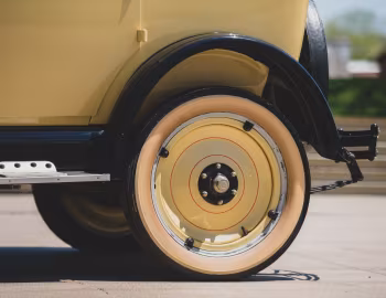 1925 Chevrolet Superior Sedan (Series K)
